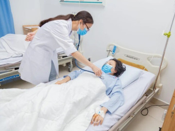 Nhiều thiếu niên bị cúm “quật ngã” và gây biến chứng nặng, bác sĩ đưa ra lời khuyên cần làm gấp để phòng bệnh