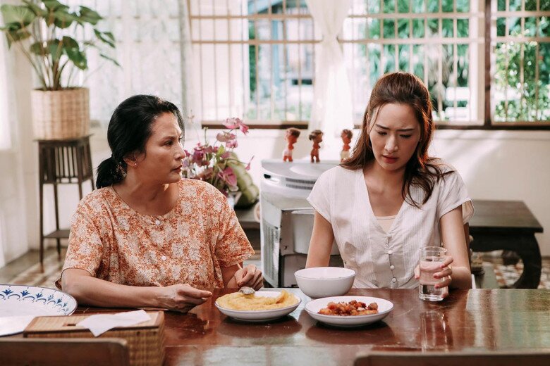 Nghe mẹ nói mà tôi nghẹn ngào. (Ảnh minh họa)