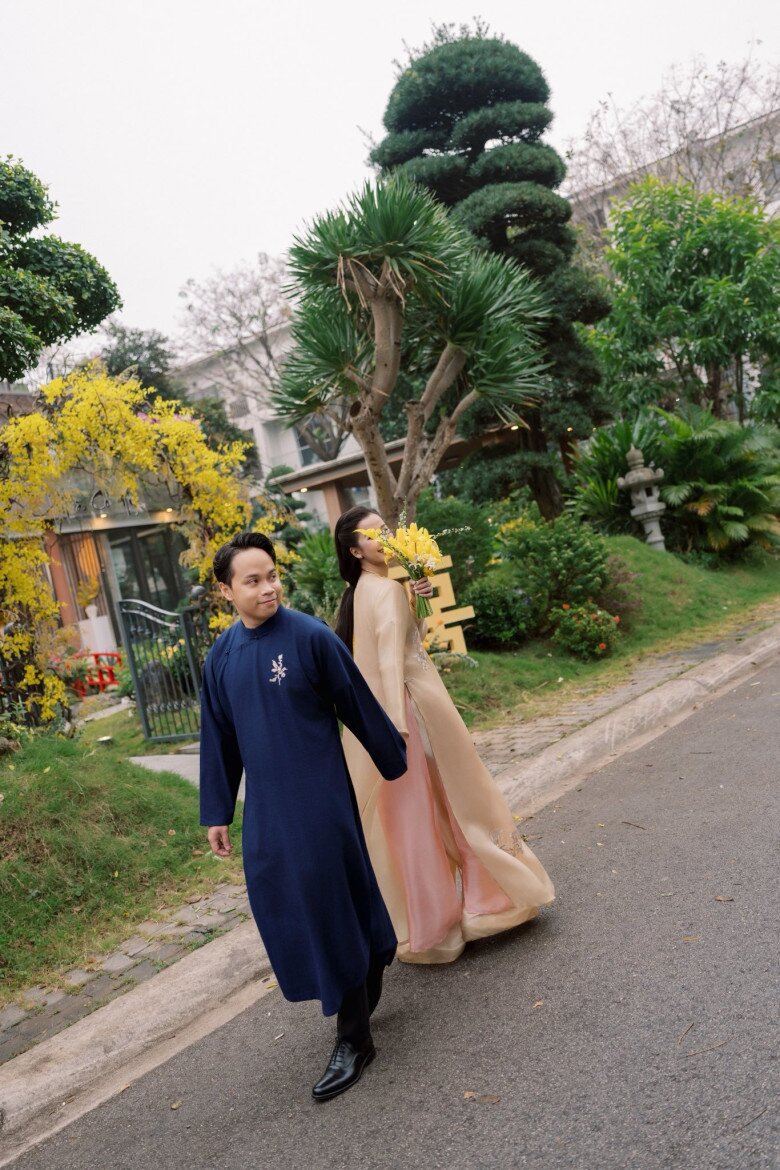 Bên trong biệt thự nhà vườn của chồng Á hậu Hương Ly: Cây cổ thụ tiền tỷ, hồ cá Koi và cầu đỏ đẹp như phim - 2