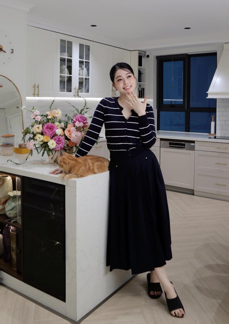 Căn hộ của Bình An - Phương Nga “lột xác” ngoạn mục sau 3 năm dọn về ở, giờ sang như khách sạn - 12