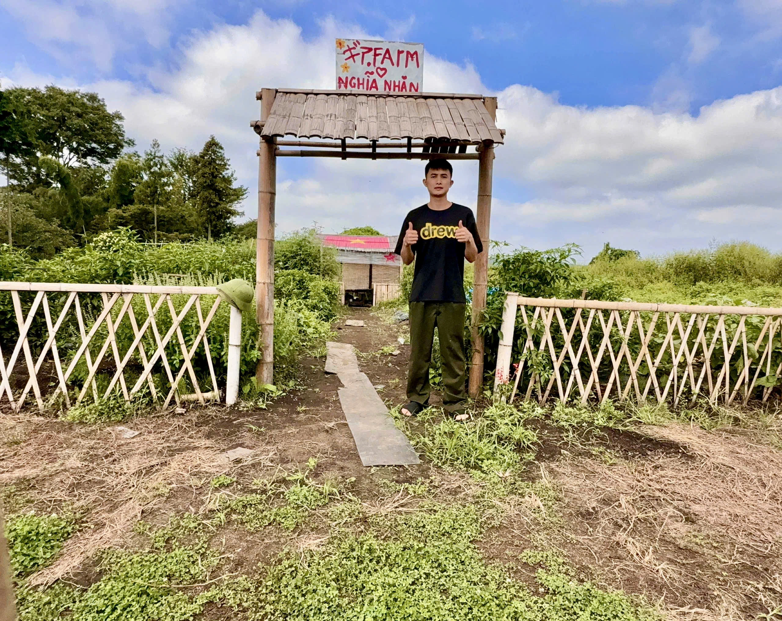 Mảnh vườn của chàng trai 10X trên đất Nhật.