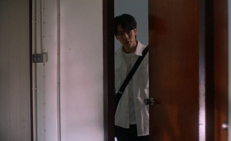 Tôi sững sờ khi nghe tiếng đàn ông phát ra từ phòng chị dâu lúc nửa đêm. (Ảnh minh họa)