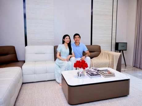 Soi từng ngóc ngách trong căn biệt thự mới tậu của Đoàn Văn Hậu và Doãn Hải My, góc nào cũng "xịn - mịn"