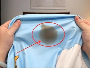 Nhà đẹp - Giặt vết máu trên ga giường dùng nước nóng hay bột giặt đều sai bét, làm thế này sạch bong không còn dấu vết