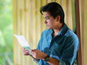 Yêu - Đêm tân hôn tò mò mở hộp quà vợ cũ tặng, tôi nghẹn ngào rơi nước mắt