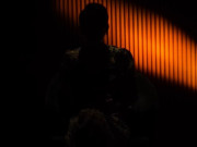 Yêu - Vừa sinh con, bố chồng đưa 2 người lạ về nhà khiến con dâu uất nghẹn dẫn đến bị hậu sản