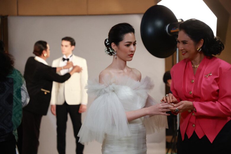 Hôm tôi cưới, mẹ ruột tặng 30 triệu. (Ảnh minh họa)