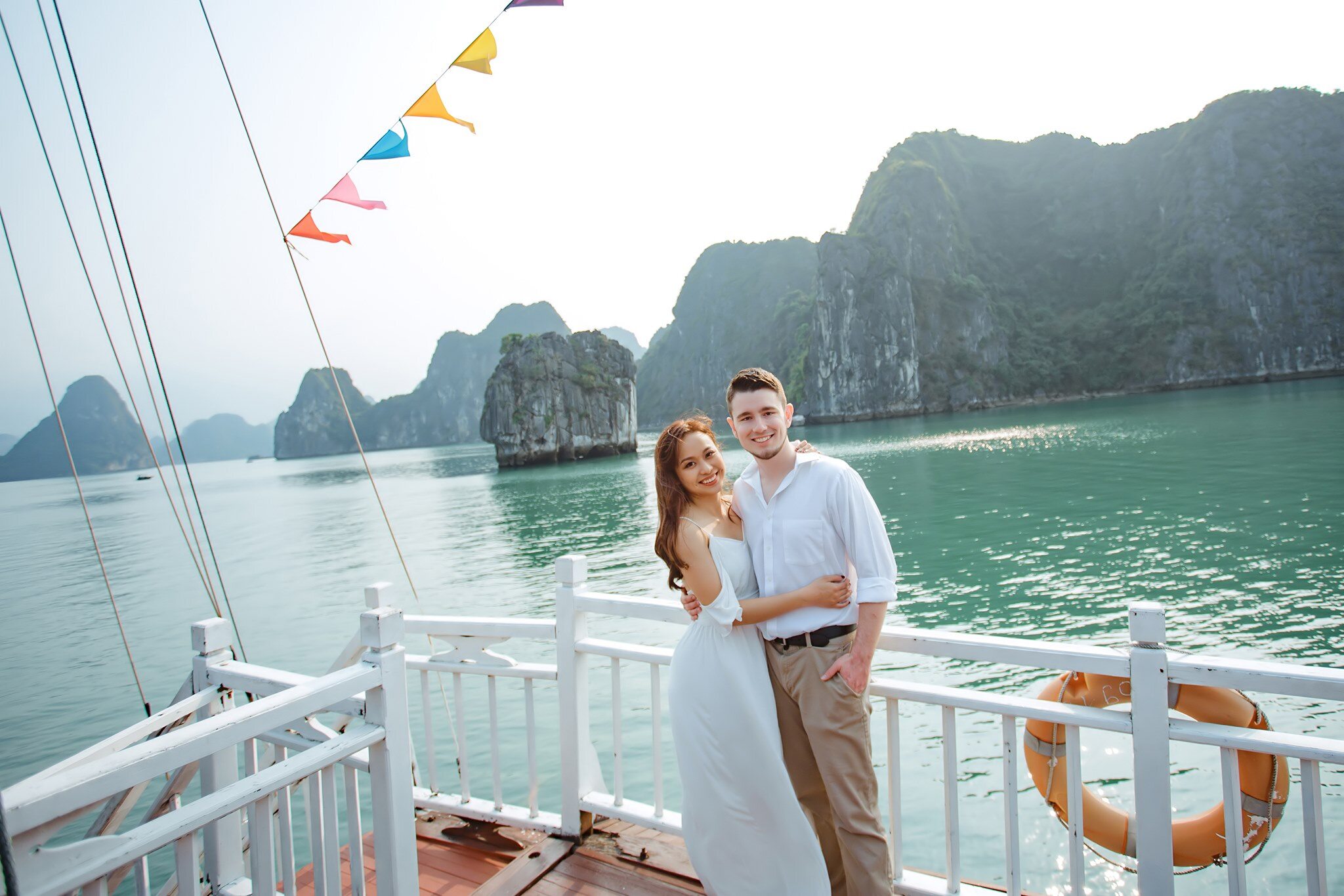 Phải lòng chàng sinh viên Mỹ, 9X vượt hàng nghìn cây số để yêu anh, được bạn trai dồn hết học bổng cầu hôn - 1