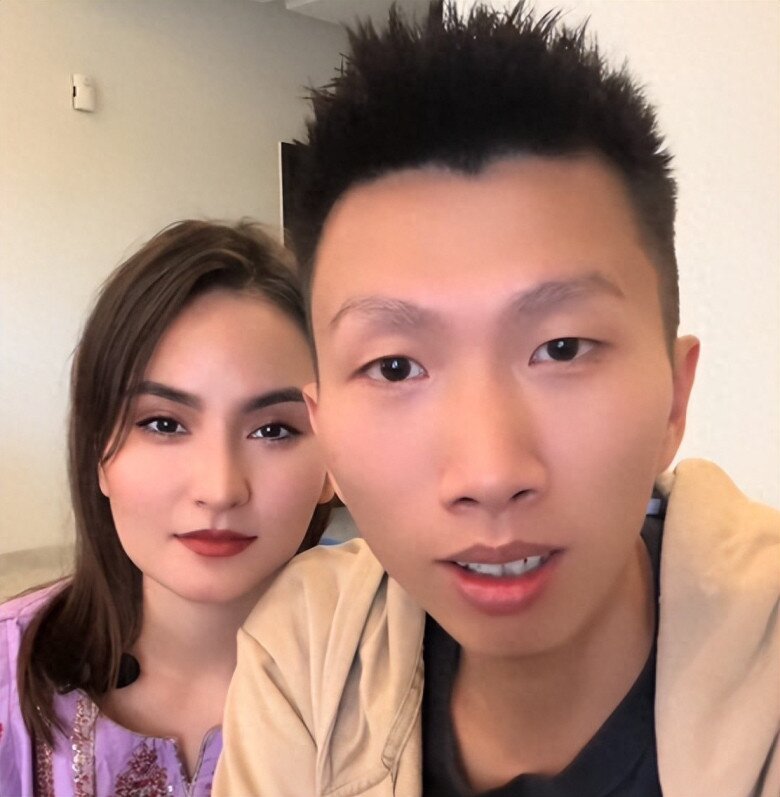 Phải lòng cô gái Afghanistan từ cái nhìn đầu tiên, 8X được vợ cho tiền mua nhẫn vàng, mẹ vợ dành 3 tháng may áo cưới - 2