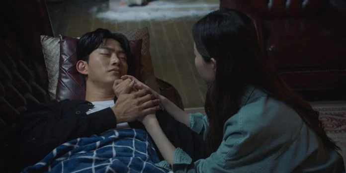 Đêm anh trở về, chúng tôi nằm cạnh nhau, ngượng ngùng như vợ chồng mới cưới. (Ảnh minh họa)