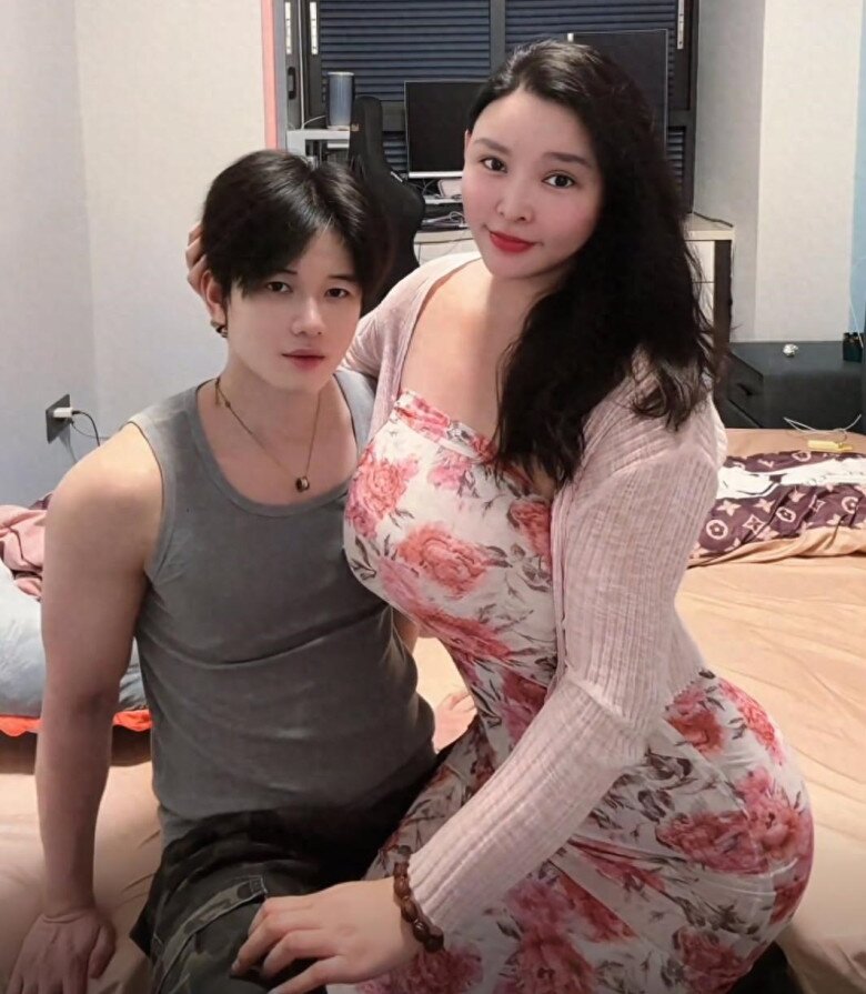 Trai đẹp 10X yêu nữ giám đốc siêu vòng 1 hơn 13 tuổi, mỗi tháng được cho 187 triệu để tiêu - 6