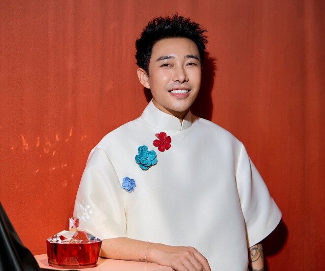 Xem thêm: Không gian ấm áp trong nhà Hoàng Kun mùa Giáng sinh