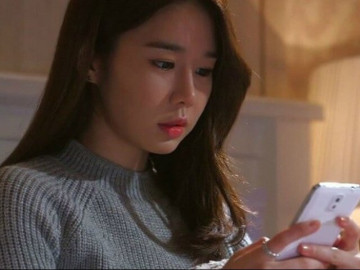 Thấy chồng cũ bên cô gái khác, tôi hậm hực nhắn tin chúc phúc anh rồi mừng rỡ khi nhận hồi đáp