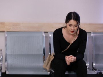 Mới cưới 3 ngày thì mẹ tôi nhập viện, tôi xin lại tiền cưới từ mẹ chồng rồi chết lặng khi thấy số dư