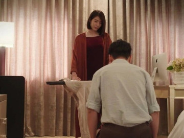 Bố mẹ ăn mừng khi tôi ly hôn vợ khuyết tật, 2 tháng sau tôi quỳ xuống xin vợ cũ tái hôn