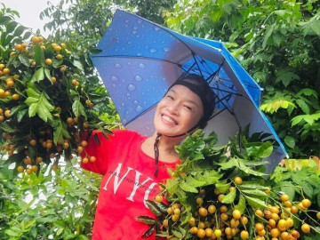 Vườn rau 3.500 m2 ven sông Hồng của diễn viên Tú Oanh