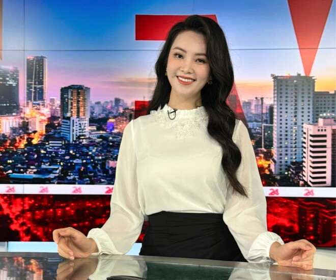 BTV Thụy Vân sinh con thứ 2 ở tuổi 39.