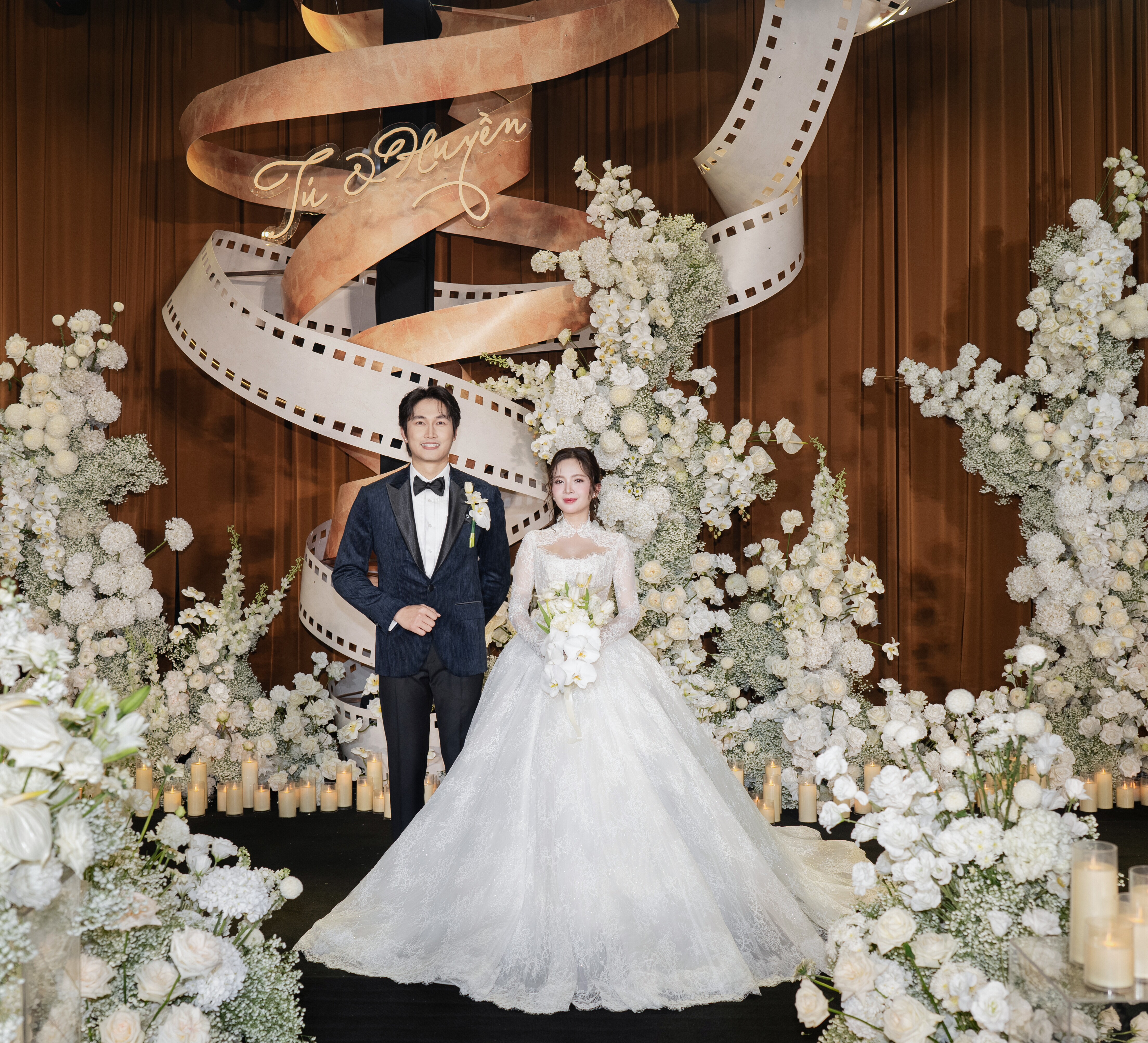 Ngọc Huyền nghẹn ngào trong lễ cưới với Đình Tú: amp;#34;Anh nói 10 lần cãi nhau, anh sẽ xin lỗi trước 8 lầnamp;#34; - 2