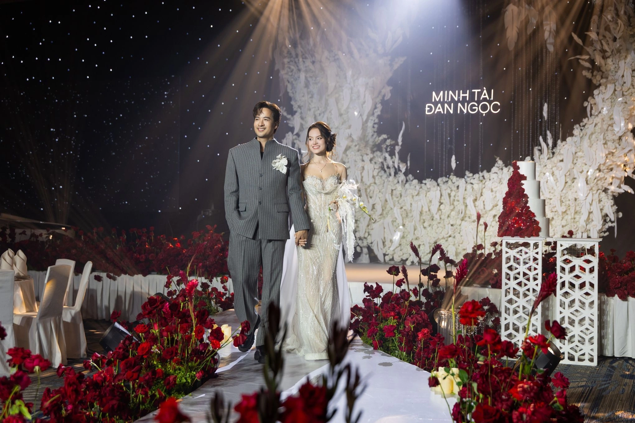 Diễn viên Đoàn Minh Tài kết hôn với Sunny Đan Ngọc sau 6 năm hẹn hò.