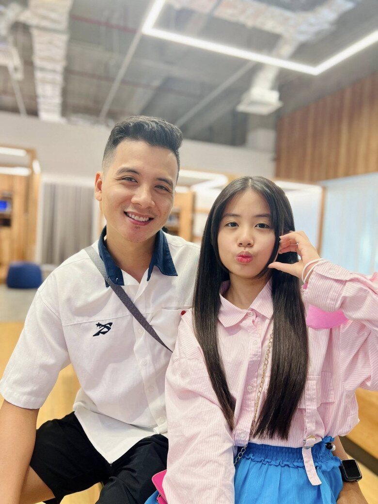 Thanh Long - ông xã Thanh Hiền hết lòng yêu thương con riêng của vợ.