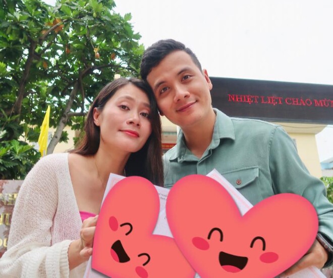 Diễn viên Thanh Hiền khoe ảnh đăng ký kết hôn.
