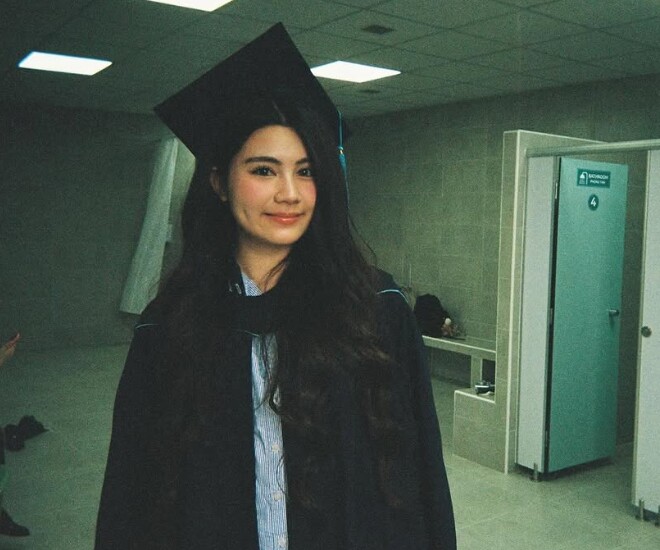 Hạt Dẻ nhà Quyền Linh xinh đẹp trong bộ ảnh chuẩn bị tốt nghiệp, ngoại hình thăng hạng từng ngày nay chuẩn amp;#34;nàng thơamp;#34; - 2