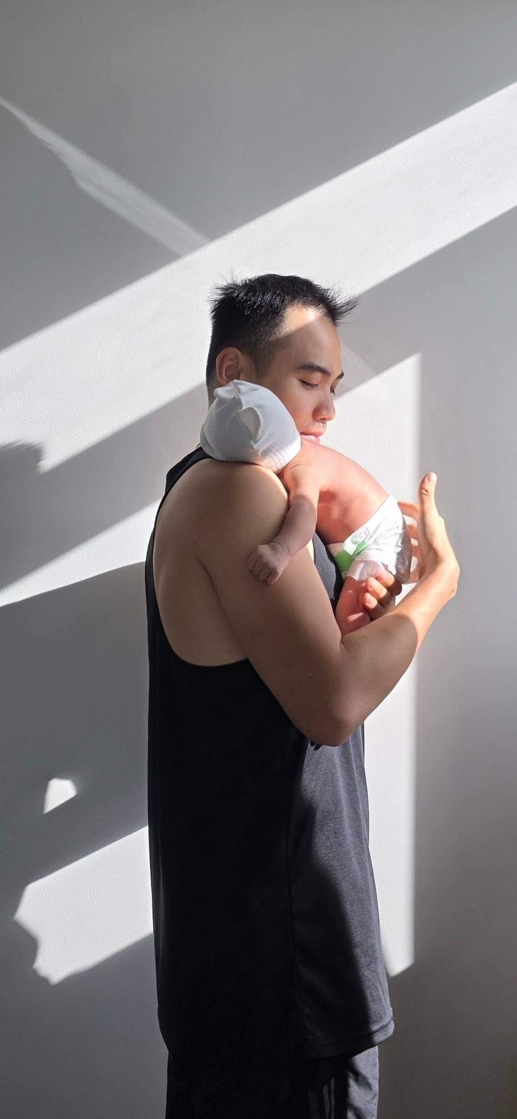 Nhiếp ảnh gia Tuấn Khôi hạnh phúc khi lên chức bố.