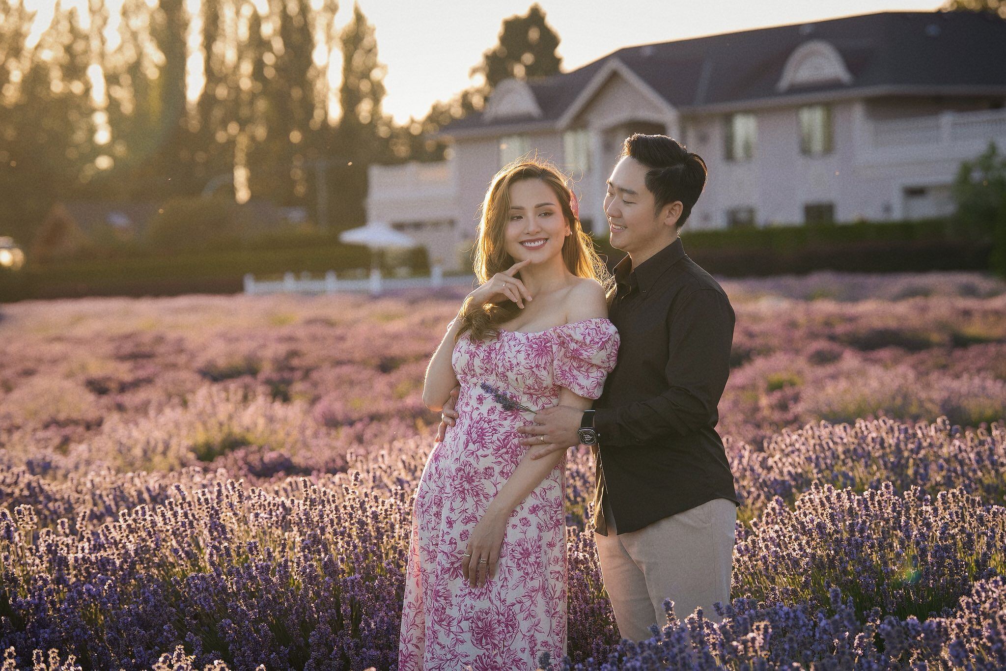 Gần 2 năm kết hôn, Diễm Hương và chồng Việt kiều đón con chung đầu lòng.