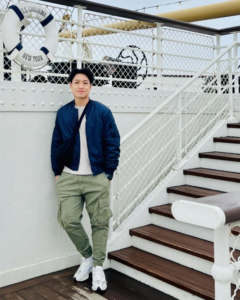 Con trai Hồng Vân có ngoại hình điển trai.