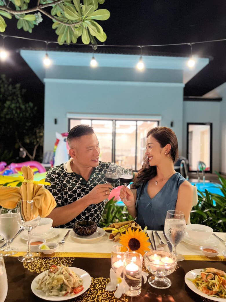 Jennifer Phạm và chồng đại gia thường xuyên hẹn hò để hâm nóng tình cảm.