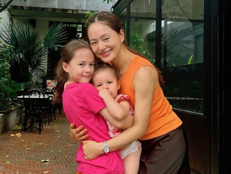 Làm mẹ đơn thân, 2 con gái là chỗ dựa tinh thần của Lan Phương.