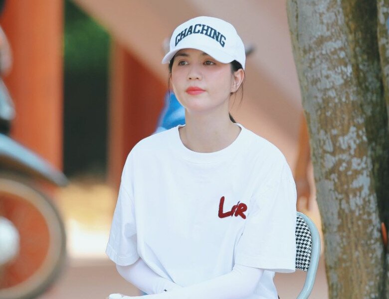 Ngọc trinh chuyển 300 triệu vào tài khoản của ubtw mặt trận tổ quốc khẳng định không còn đếm tuổi bằng ồn ào - 3