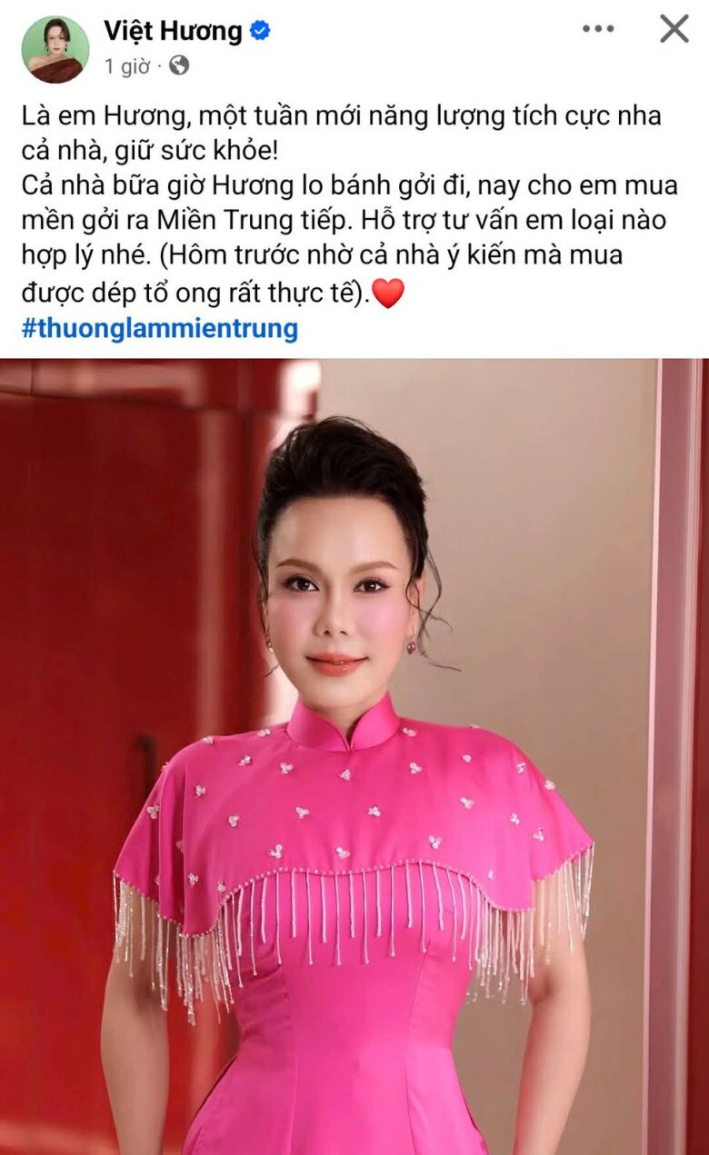 Việt Hương tất bật chuẩn bị các loại bánh để gửi cho bà con. Cô chia sẻ: Bữa giờ Hương lo bánh gởi đi, nay cho em mua mền gởi ra miền Trung tiếp. Hỗ trợ tư vấn em loại nào hợp lý nhé. Hôm trước nhờ cả nhà ý kiến mà mua được dép tổ ong rất thực tế.