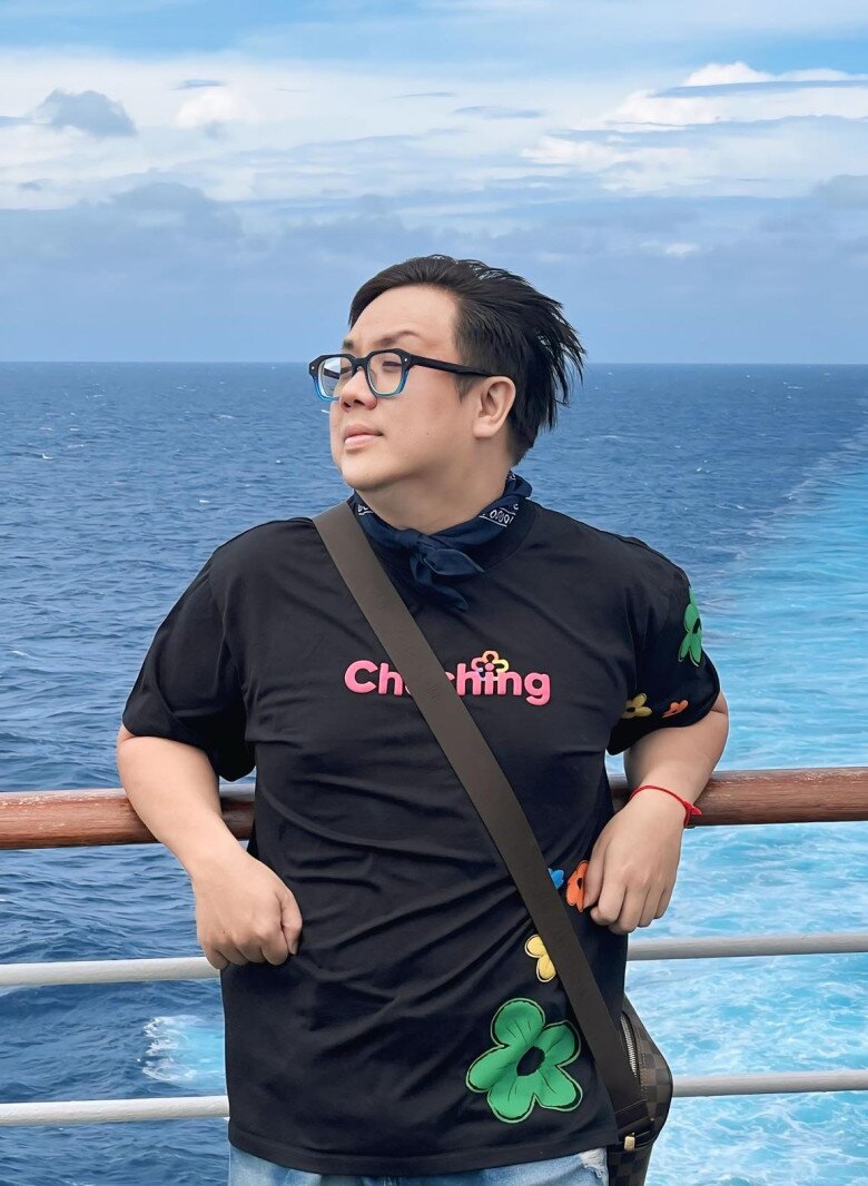 Sau 8 năm ly hôn, Gia Bảo đang hẹn hò với bạn gái sinh năm 2000.