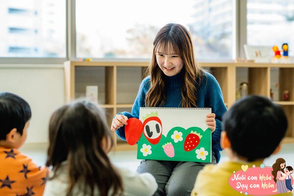 Trẻ chủ động học.