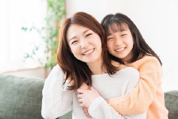 Đầu tư vào việc ăn mặc, chăm sóc bản thân.