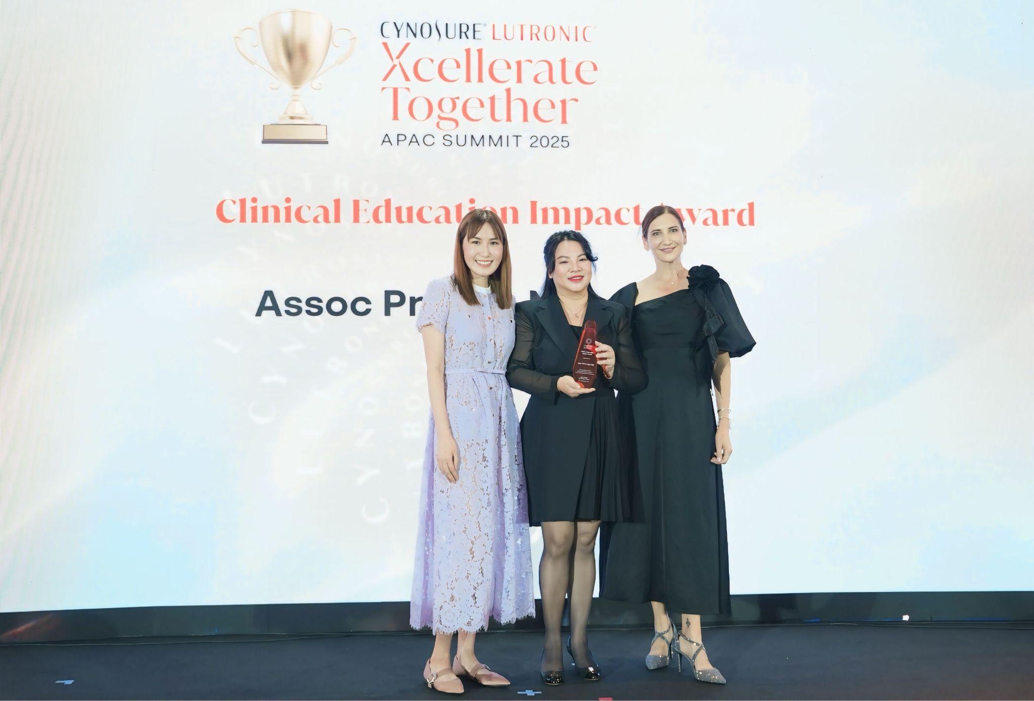 PGS.TS.BS Lê Ngọc Diệp được vinh danh Clinical Education Impact Award (Giải thưởng Đóng góp Xuất sắc cho Đào tạo Lâm sàng)
