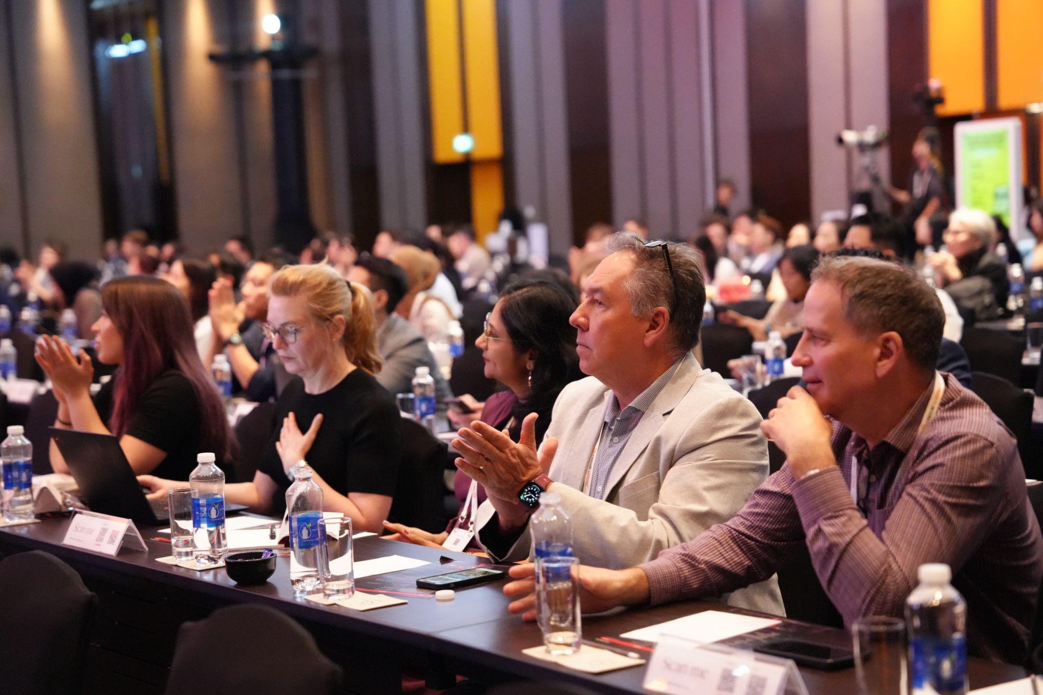 Melasma Revolution 3X Therapy nhận được rất nhiều sự quan tâm từ các chuyên gia quốc tế