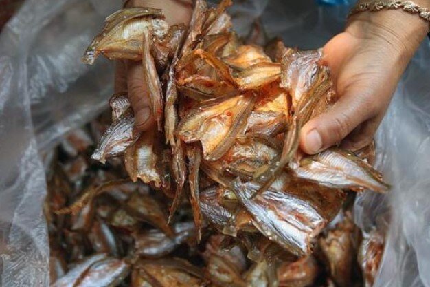 Đặc sản xưa dành cho amp;#34;người nghèoamp;#34;, nay phơi khô bán 300.000 đồng/kg, người thành phố ưa chuộng vì hương vị lạ - 2