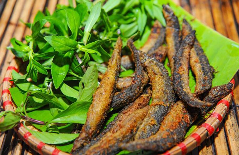 Loài cá bị chê bẩn nhưng là amp;#34;vị thuốc đại bổamp;#34;, bán ở chợ giá 120.000 đồng/kg thành đặc sản, tốt cho sức khoẻ - 2