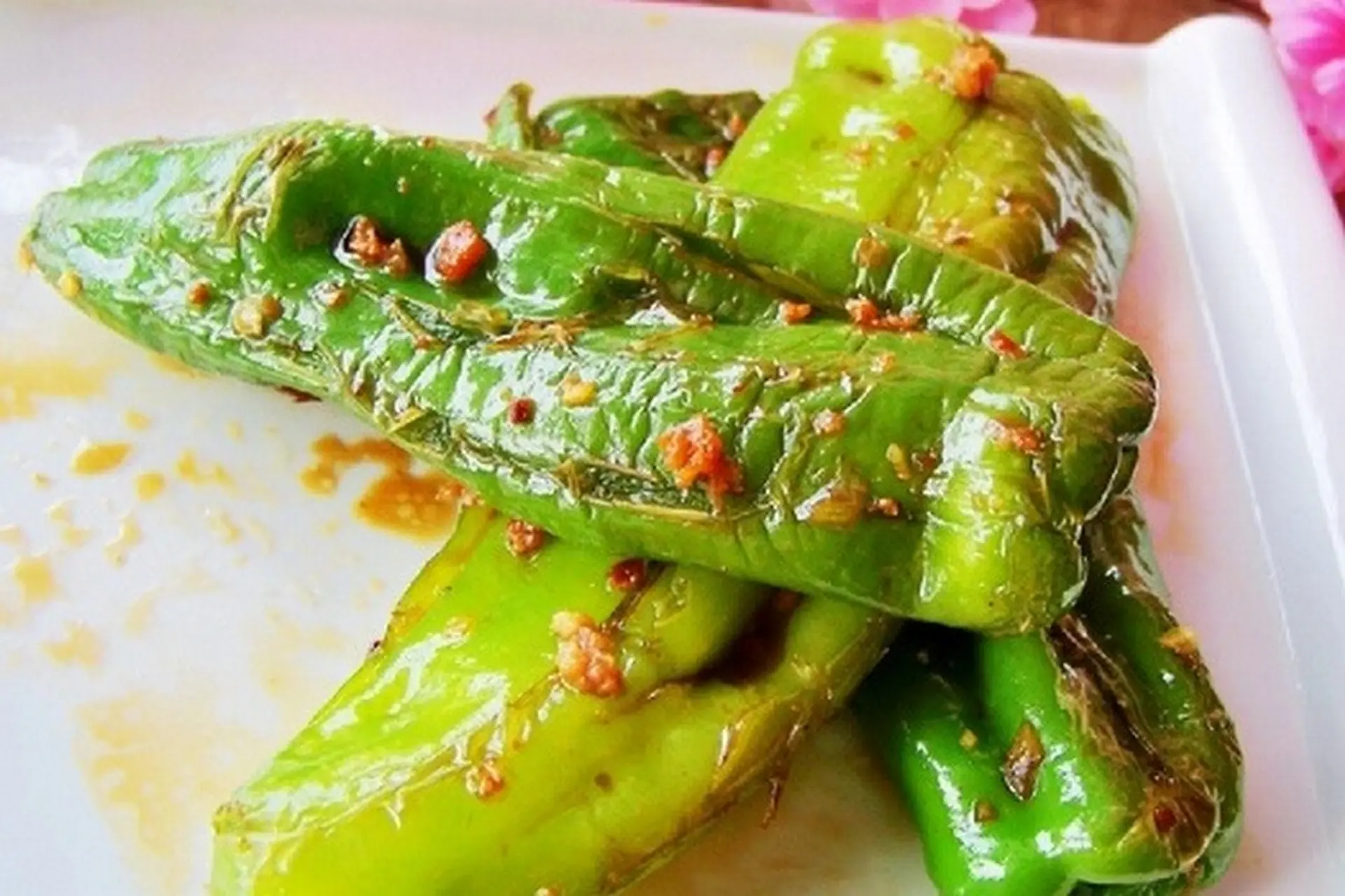 Loại rau quen thuộc có vitamin C cao gấp 3 lần cam, đem xào hay nhồi thịt đều ngon và bổ dưỡng, tốt cho sức khỏe - 5