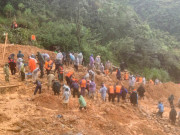 Tin tức - Hàng trăm người cùng chó nghiệp vụ tìm 4 nạn nhân bị vùi lấp ở Lũng Cú