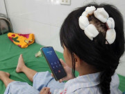 Bé gái bị cha dượng dùng búa bạo hành: Lời kể nghẹn ngào của nạn nhân