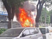 Tin tức - Ô tô 5 chỗ cháy trơ khung khi đang đậu trong chung cư ở TPHCM