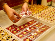 Tin tức - Giá vàng đồng loạt giảm