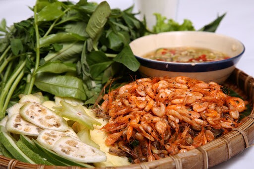 amp;#34;Lộc trờiamp;#34; ẩn trong bùn đất, xưa người nghèo mới ăn nay thành món đặc sản được người thành phố săn lùng, 150.000 đồng/kg - 4