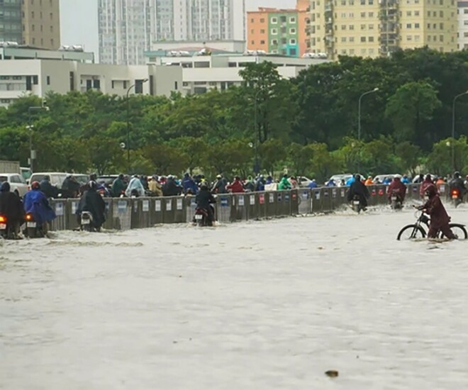 Cơ quan khí tượng cảnh báo Biển Đông sắp đón bão số 12, nhiều loại hình thiên tai cùng lúc xuất hiện.