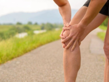 Người bệnh đau xương khớp dễ bị tái phát trong những ngày mưa bão: 4 cách phòng tránh an toàn, hiệu quả