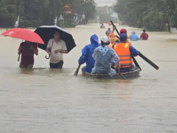 Nguyên nhân khiến lượng mưa 1 ngày ở Huế bằng lượng mưa 1 năm trên cả nước