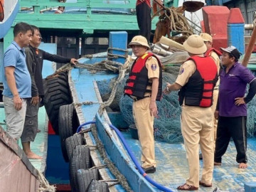 Gia Lai trắng đêm di dời dân, kích hoạt kịch bản ứng phó bão số 13 Kalmaegi cấp 5